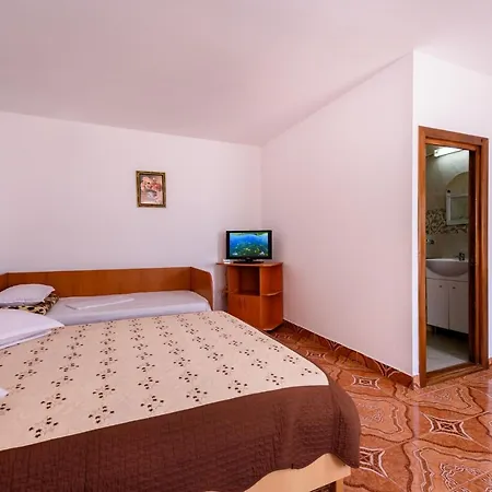 Vilele Violeta Guest house